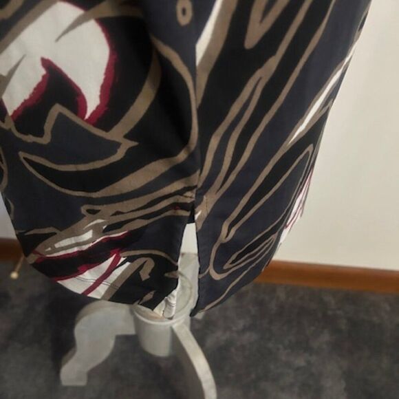 Dana Buchman Black/Red/Tan printed tunic, size L - Picture 3 of 5